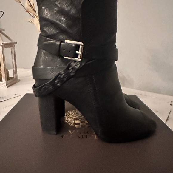 Vince Camuto Sortina bootie - Picture 3 of 5